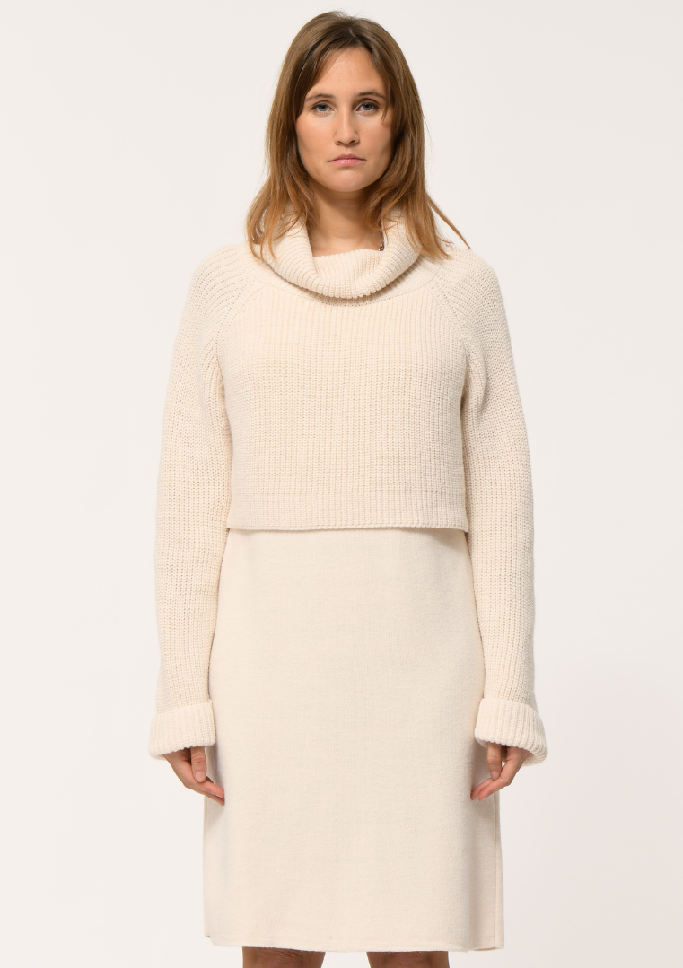 Robe EXILIA pull col bénitier en maille