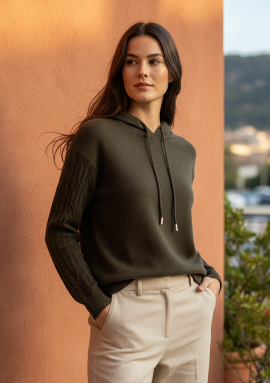 Pull à capuche kaki en maille fine – modèle P-BLOSSOM